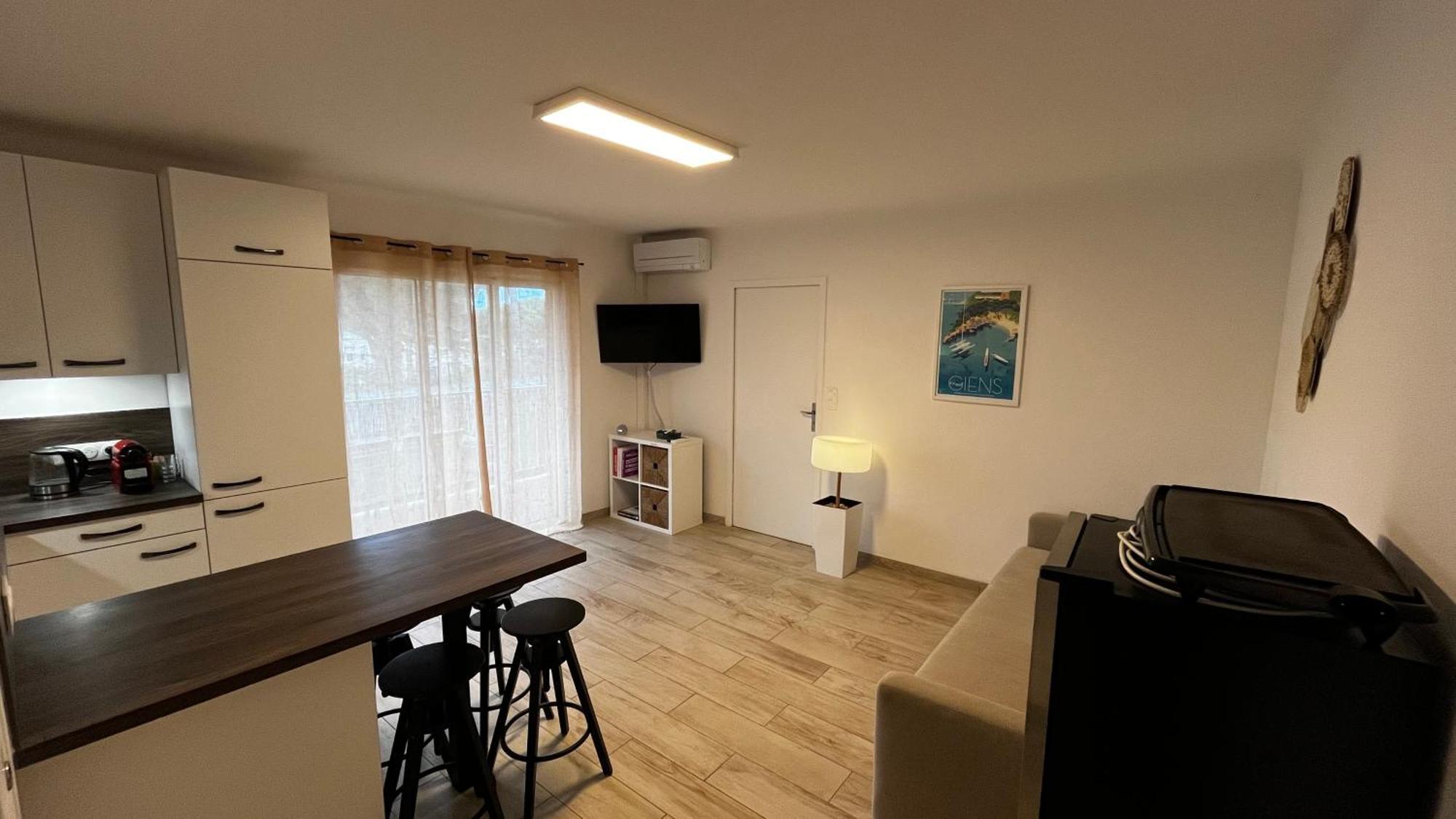 Vacances Arbanaises - Appartements Giens Hyères Exterior foto